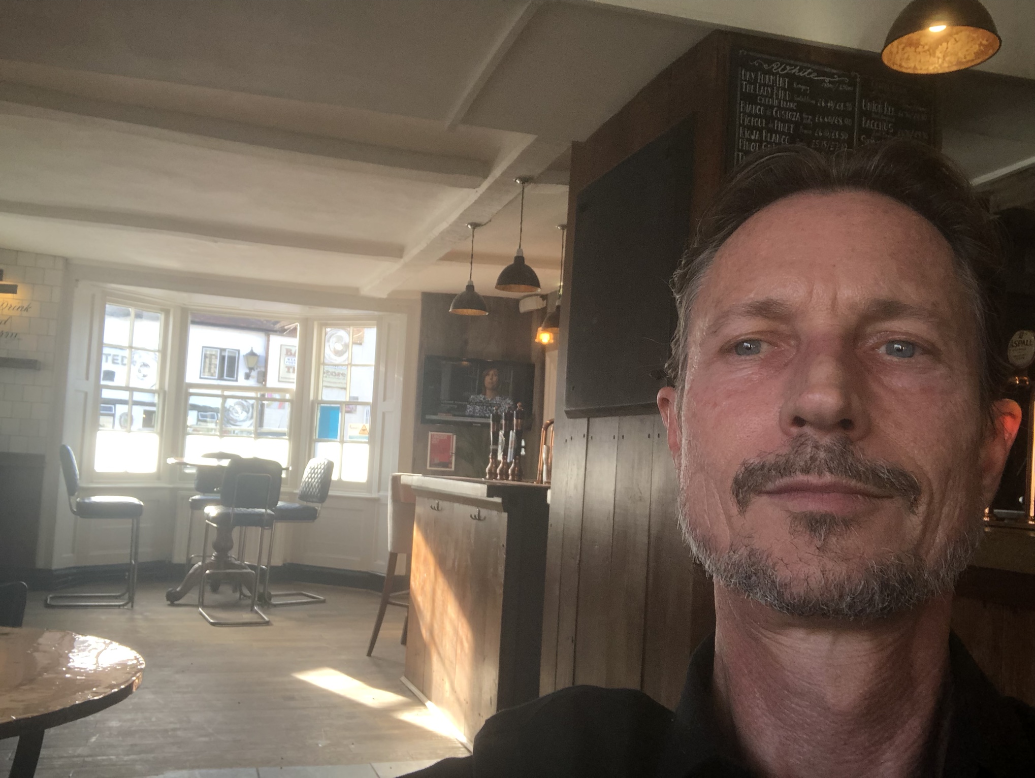 Allan Sturm Selfie in English Pub
